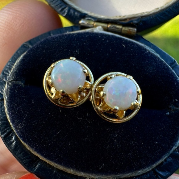 Estate Jewelry - Vintage solid 14k yellow gold genuine opal stud earrings